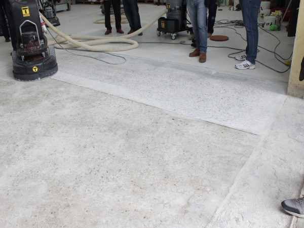 Промышленный пылесос Coynco, применение со шлифовально-полироваными машинами